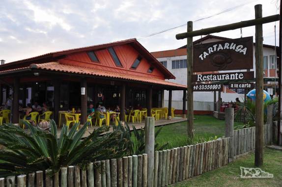 O delicioso e tradicional restaurante Tartaruga, na praia de Ibiraquera, em Imbituba, litoral sul de Santa Catarina